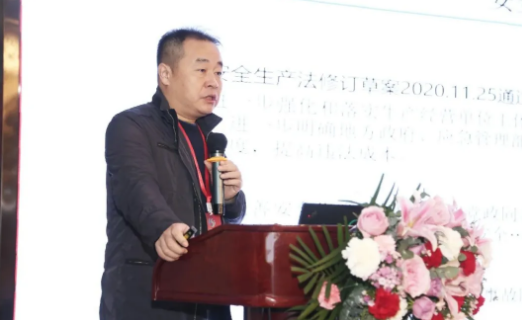 中國聚氨酯工業(yè)協會副秘書長 李建波